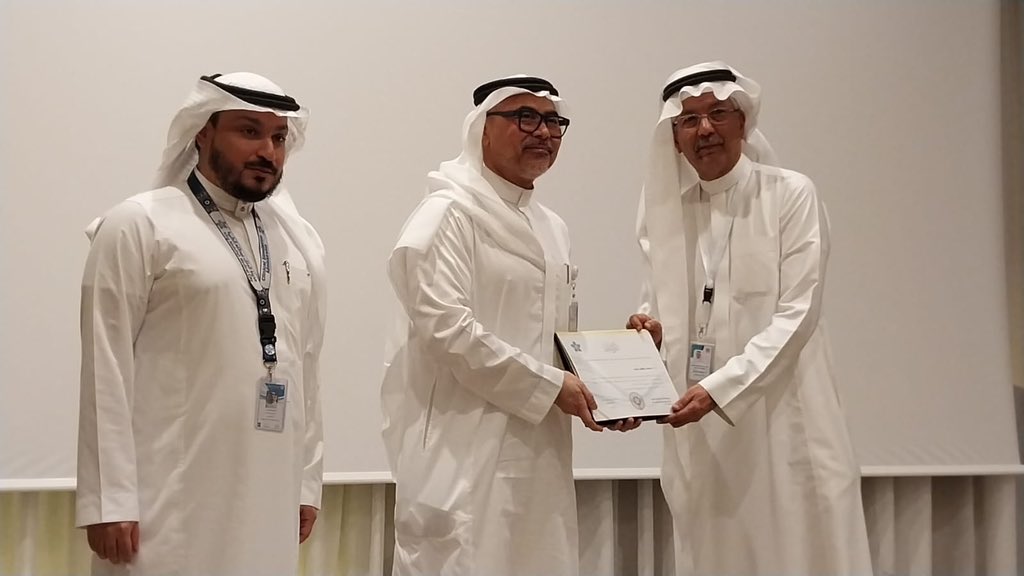 تكريم يُجسّد الريادة في تمكين المعرفة وتعزيز الاستدامة في القطاع الصحي